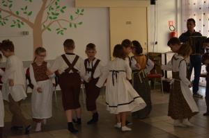 Sledi življenja in KUD STOPinJE pri starejših  3